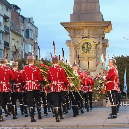 Location & Style Vespa In The Heart Of 公寓 *